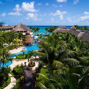 The Reef Coco & Playa del Carmen
